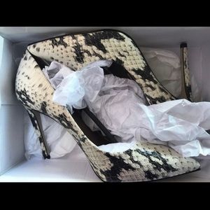 Brand New Steve Madden Snake Skin Heels